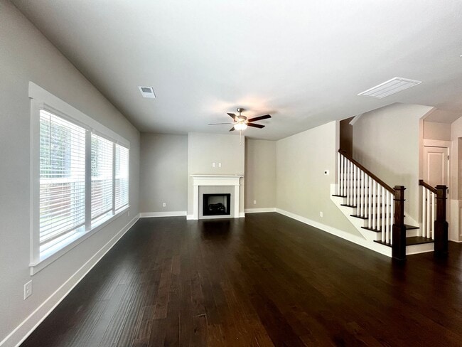 Building Photo - *MOVE IN SPECIAL 50% OFF FIRST MONTH'S RENT* 4 BR/2.5 BA New Construction with Attached Garage in...