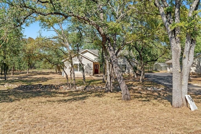 Photo - 128 Mockingbird Ln