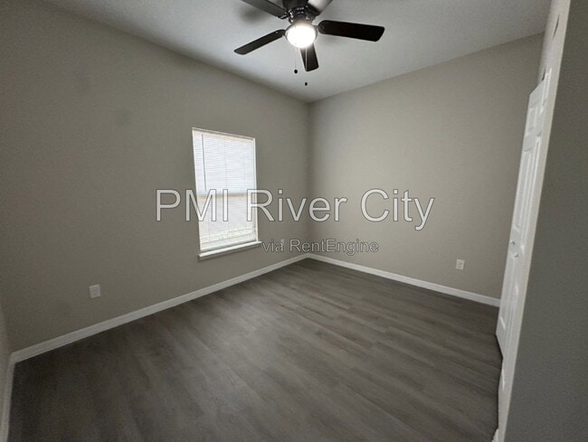 Photo - 6715 Bakersfield Dr