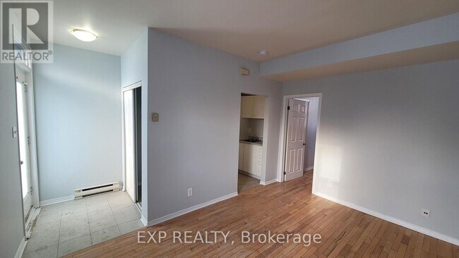 Photo - 187 Dalhousie St