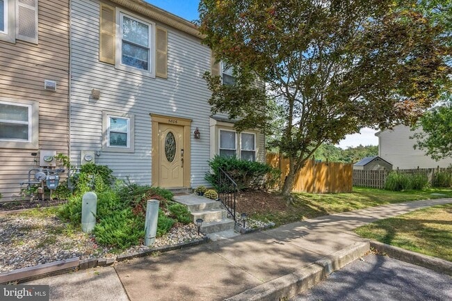 Photo - 5806 Red Haven Dr