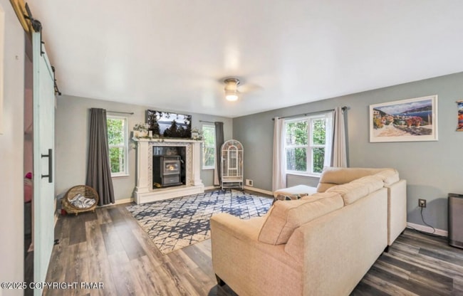 Photo - 128 Wilson Ct