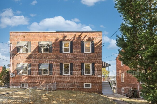 Photo - 5053 11th St NE