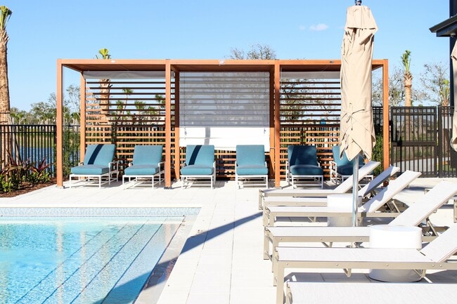 Canopy Resort-Style Pool - Canopy