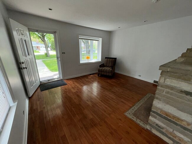 Photo - 324 Harlem Ave