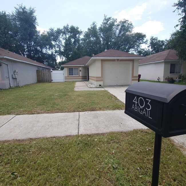 Photo - 403 Abigail Rd