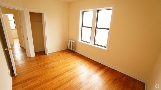 Building Photo - 1518 N Kedzie Ave Unit 1 Rental