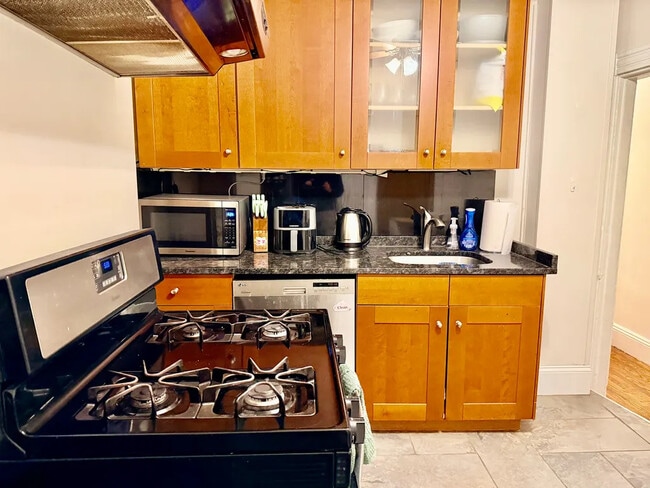 Photo - 48 Saint Germain St Unit 3