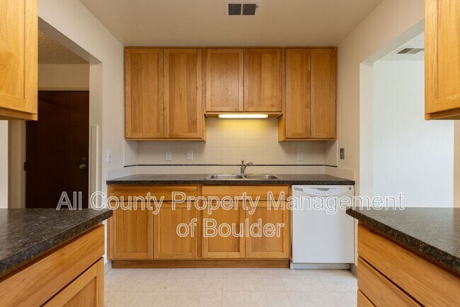 Photo - 600 Manhattan Dr Unit 5B