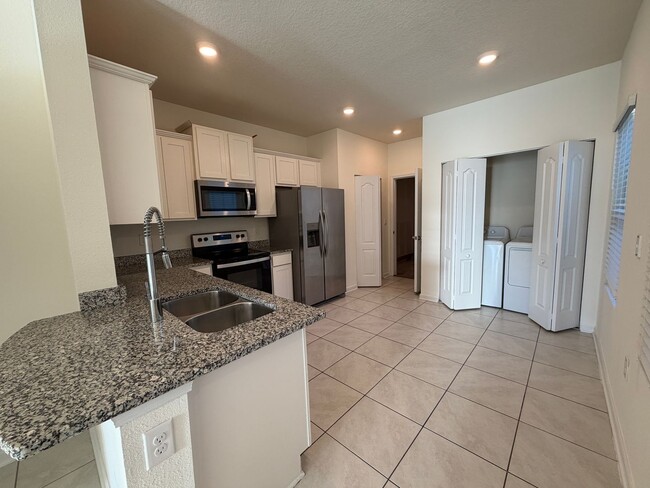 Photo - 3/2.5 Townhome in Bridgewater Community