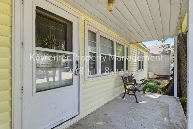 Photo - 45 E 51st Pl