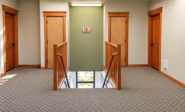 535 SW 6th St Unit 206