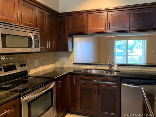 Photo - 192 SW 96th Ave