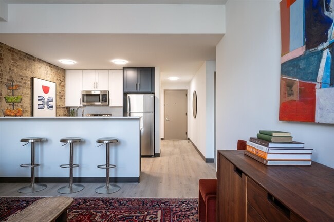 Building Photo - 857 Bergen Ave Rental