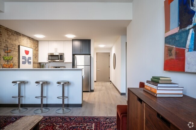 Building Photo - 857 Bergen Ave Rental