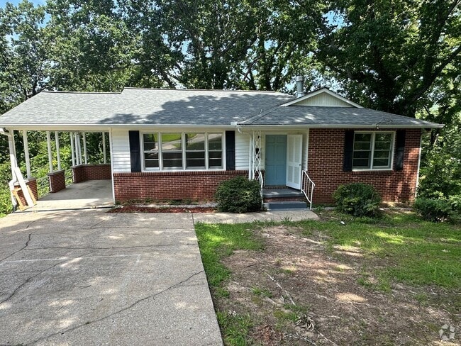 Building Photo - 1604 McCall Dr Rental