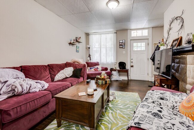 Photo - 406 Kingsboro St Unit Apt 1