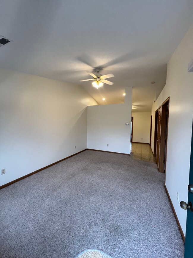 Photo - 1295 Chestnut Dr Unit C