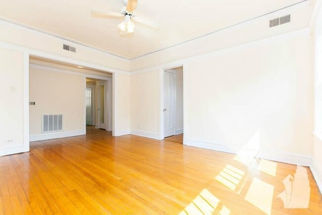 Photo - 2516 N Kedzie Blvd Unit 2518-2E