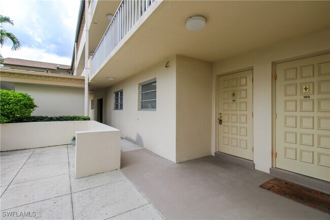 1020 Palm View Dr Unidad C104