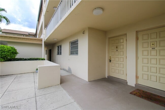 Photo - 1020 Palm View Dr Unidad C104