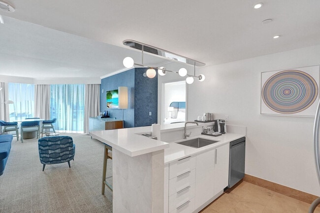 Photo - 4401 Collins Ave Unit SI ID1540556P