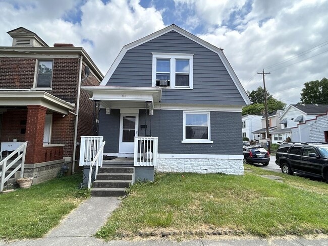 Building Photo - 3 Bedroom | 1.5 Bath Home – Covington, KY