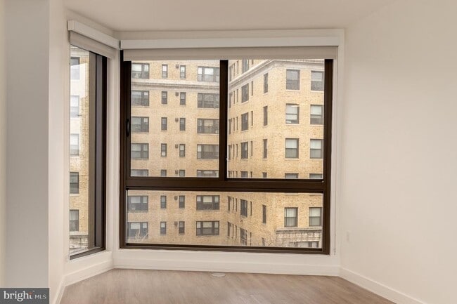 Building Photo - 1630 Columbia Rd NW Unit 513