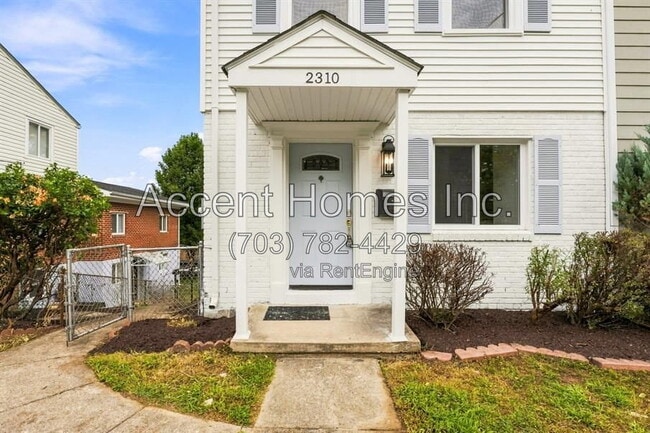 Photo - 2310 Riverview Terrace