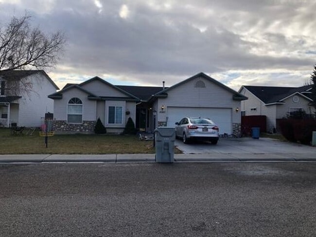 Single level Home on Culdesac! - Single level Home on Culdesac!