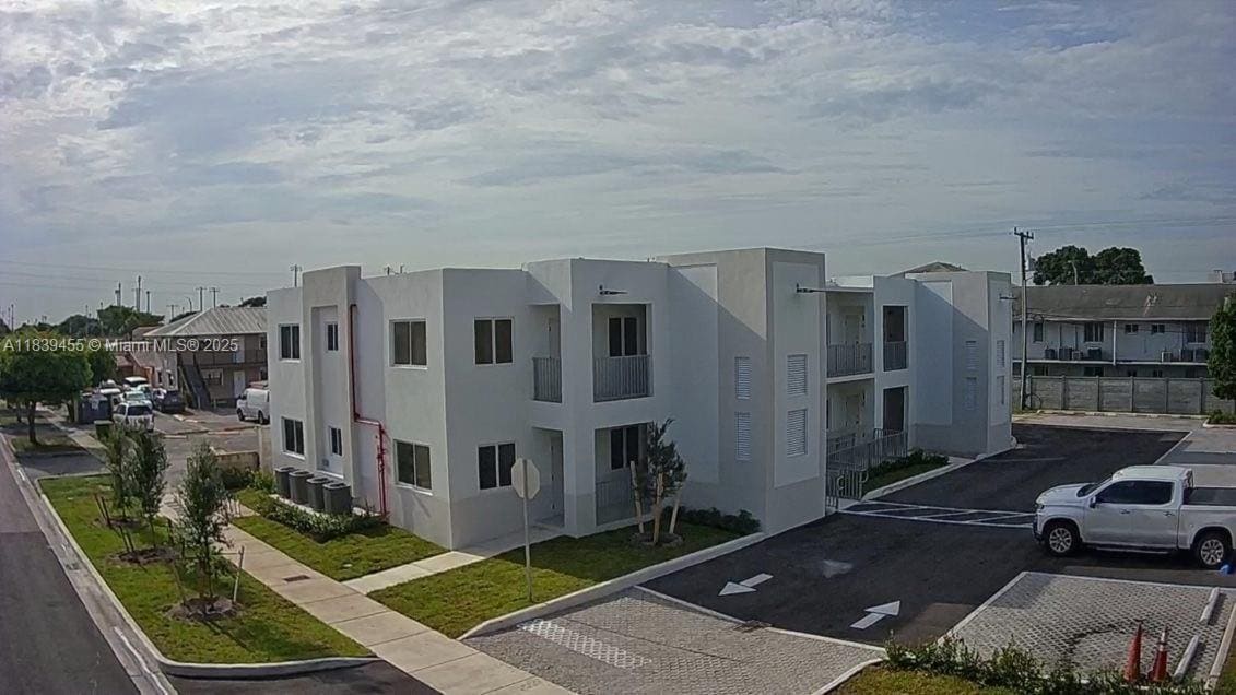 Photo - 310 E 7th St Condo Unit 101-204