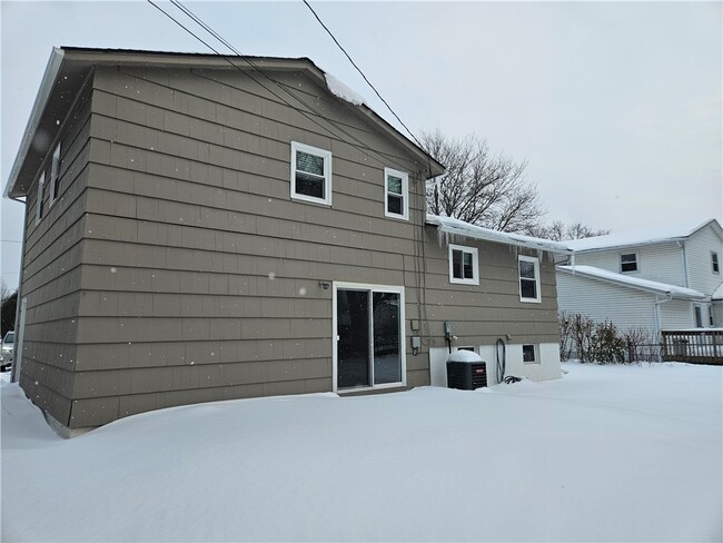 Photo - 123 Cross Gates Rd