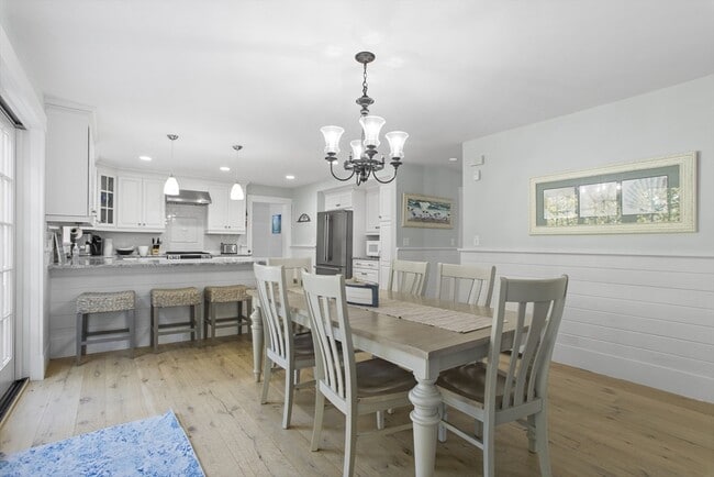 Photo - 47A W Chester St