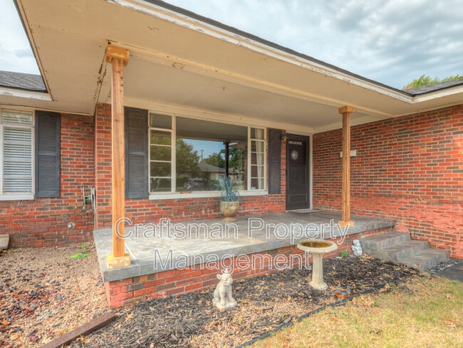1724 Churchill Way