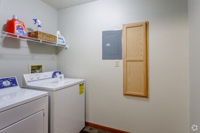 2BR, 1BA - Atwood