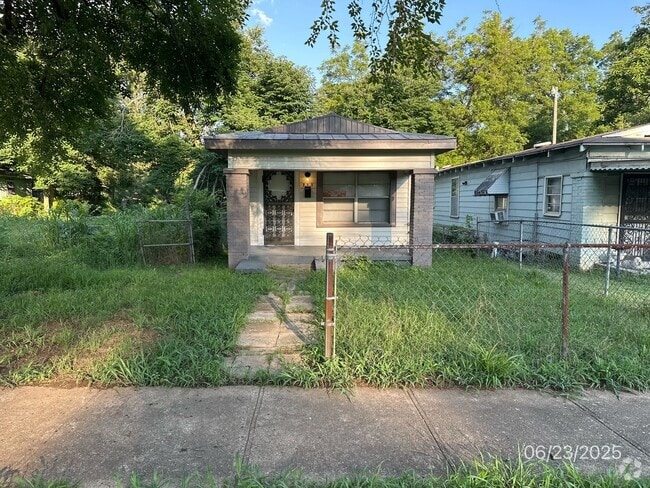 Building Photo - 713 Avenue F Rental