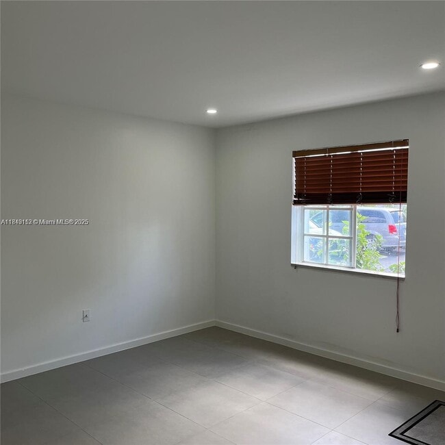 Photo - 18726 SW 100th Ave