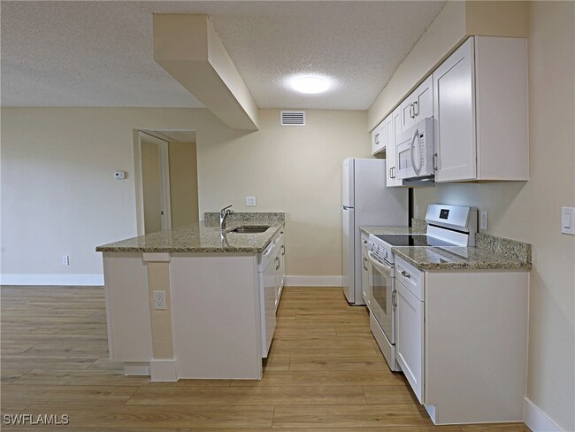 Photo - 5311 Summerlin Rd Condo Unit 1115