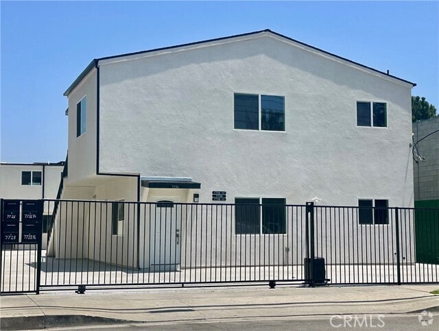 Building Photo - 7726 Laurel Canyon Blvd Rental