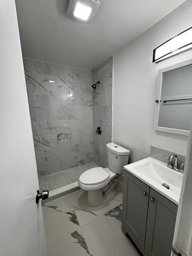 Photo - 3435 Hi St Unit 3435