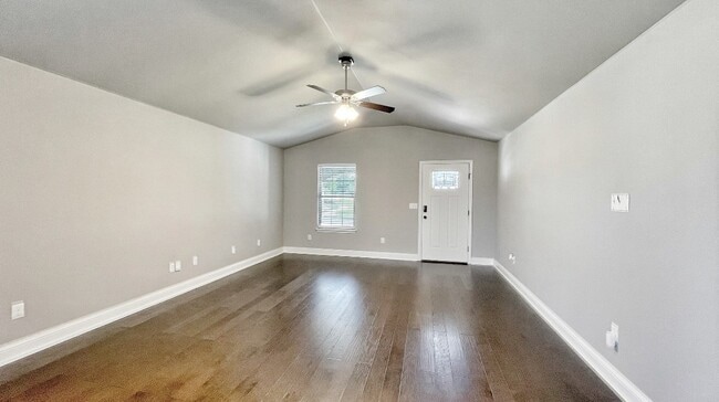 Photo - 1702 S K Pl
