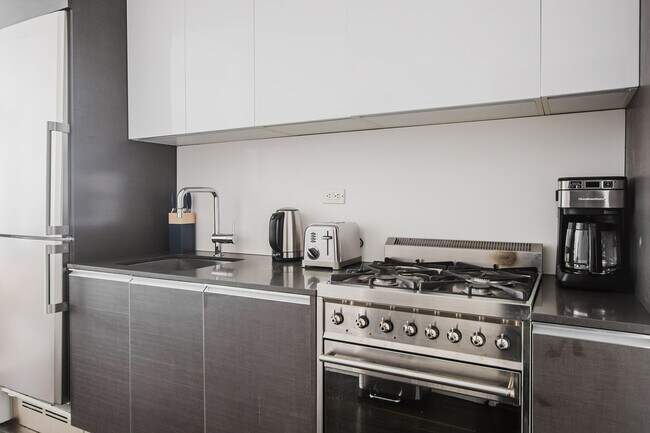 Photo - 666 West End Ave Unit SI FL10-ID1959