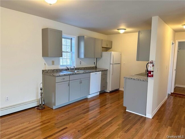 Photo - 174 Myrtle Ave Unit D