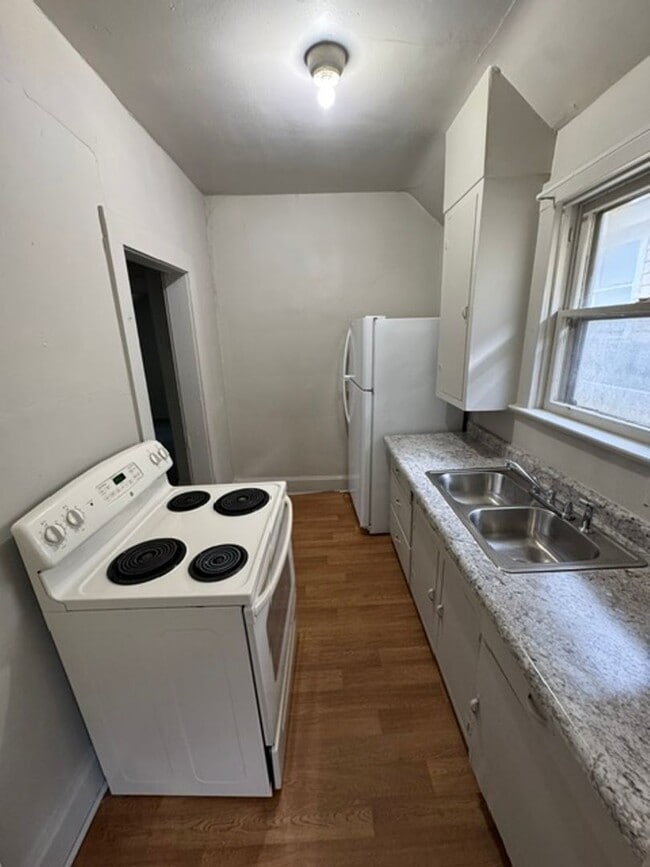 Photo - 308 W Creighton Ave Unit 308 1/2 W Creighton