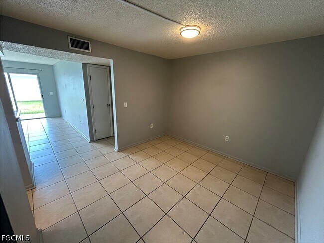 Photo - 3704 Broadway Unit 101