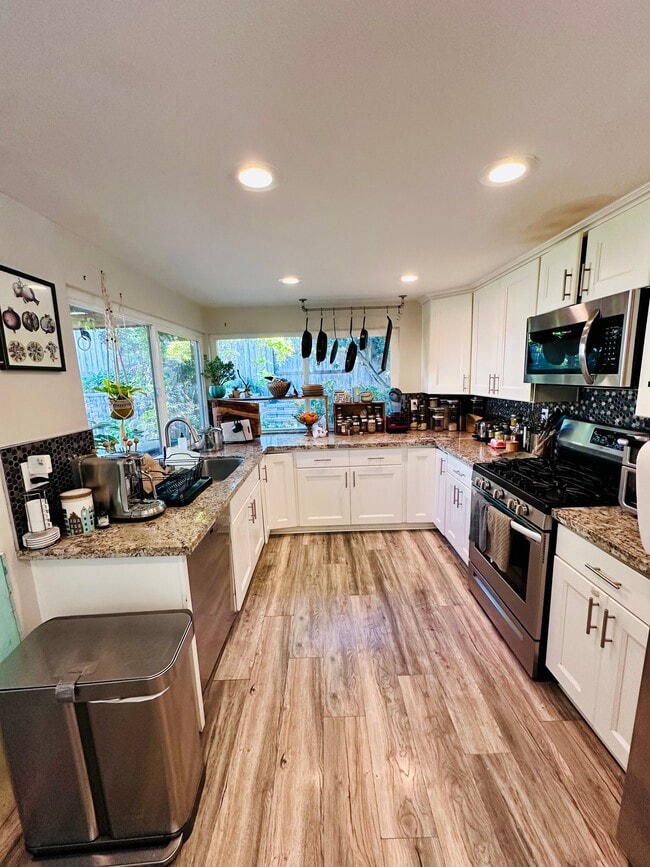 Photo - 3823 Via Del Conquistador