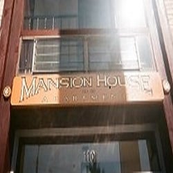 Renovated Historic Charmer - Mansion House Apartments