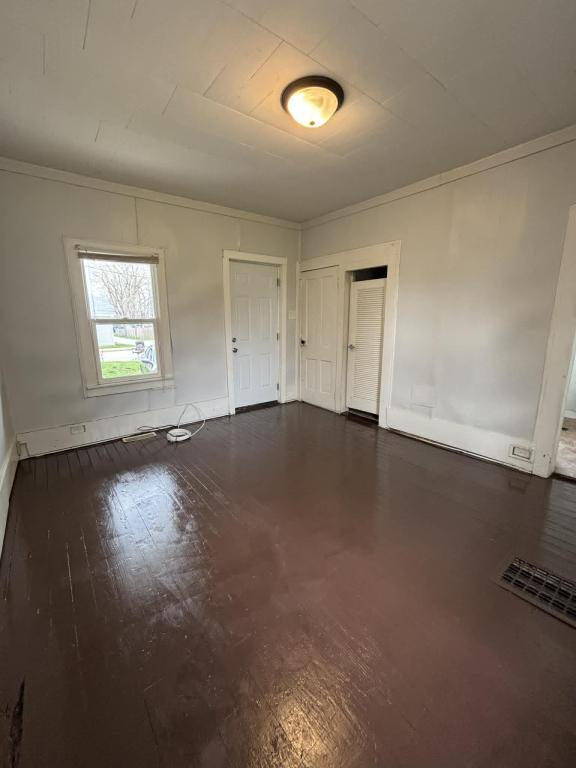 Photo - 215 S Scott St