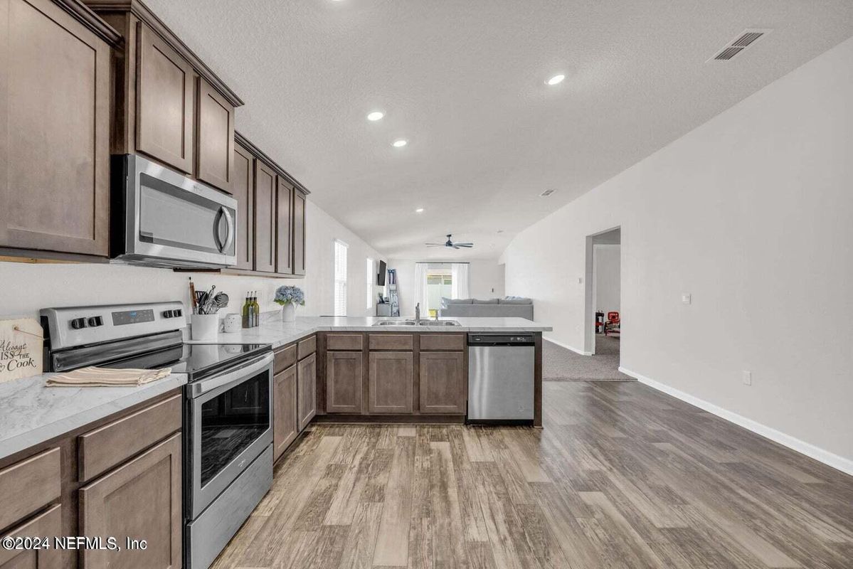 Photo - 2461 Oak Stream Dr