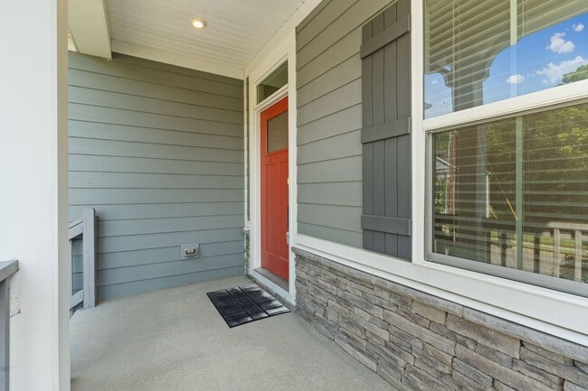 Photo - 4BR House